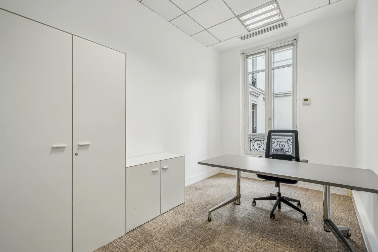 Bureau Paris 342m² Location bureau Paris OLBUR2420401 7